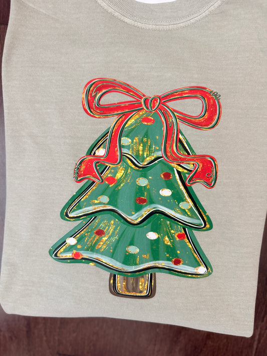 Christmas Tree with Bow {faux golden accents}