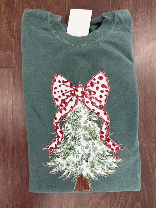 Red/Green Tree with Faux Glitter